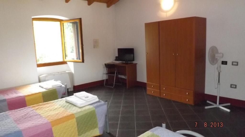 Cascina Maggia Guest House Бреша Екстериор снимка