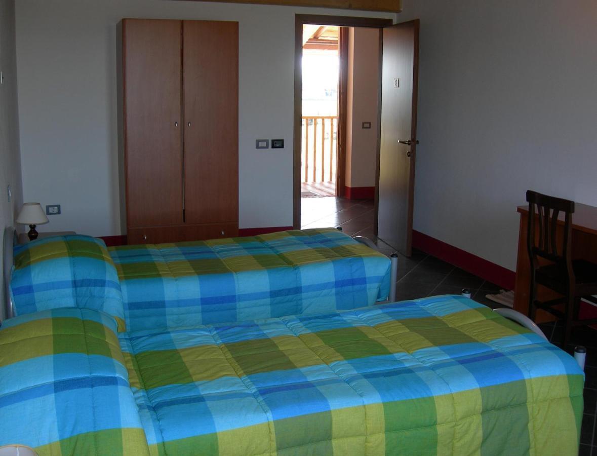 Cascina Maggia Guest House Бреша Стая снимка